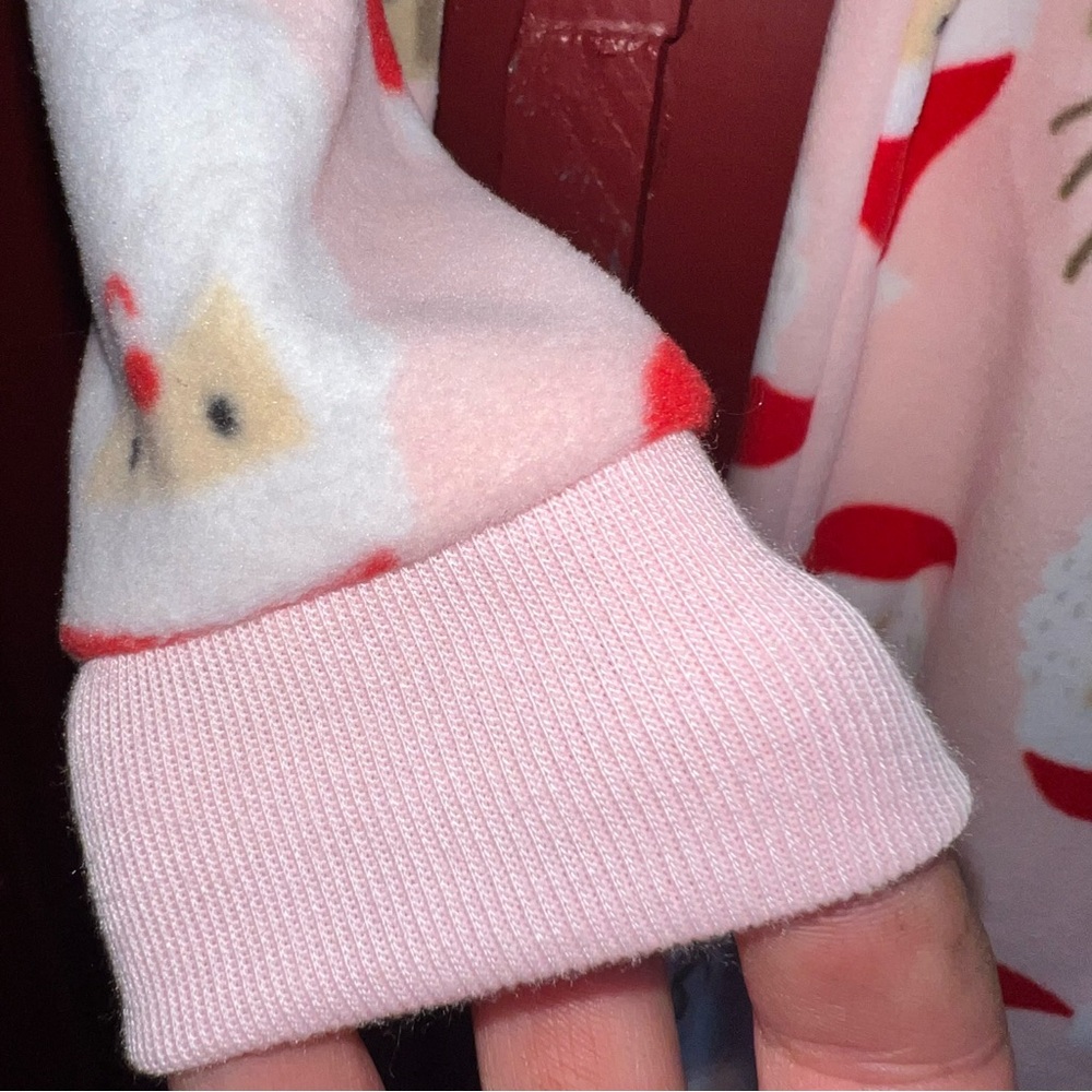 Girls Carter’s size 4T zip up Footed Pajamas Holliday Santa 🦌! Like new! - Picture 5 of 11